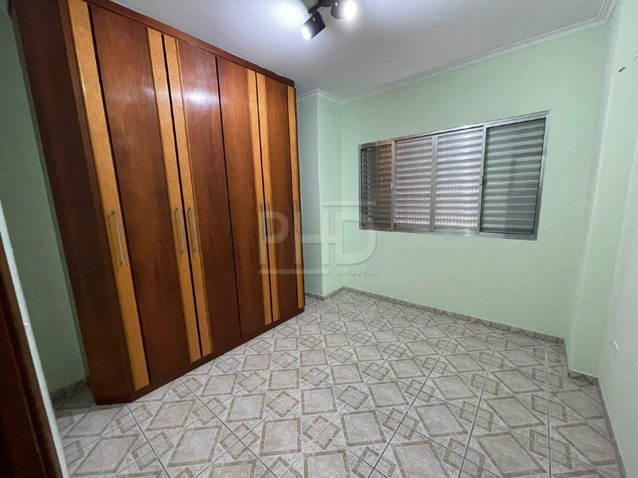 Sobrado à venda com 3 quartos, 190m² - Foto 4