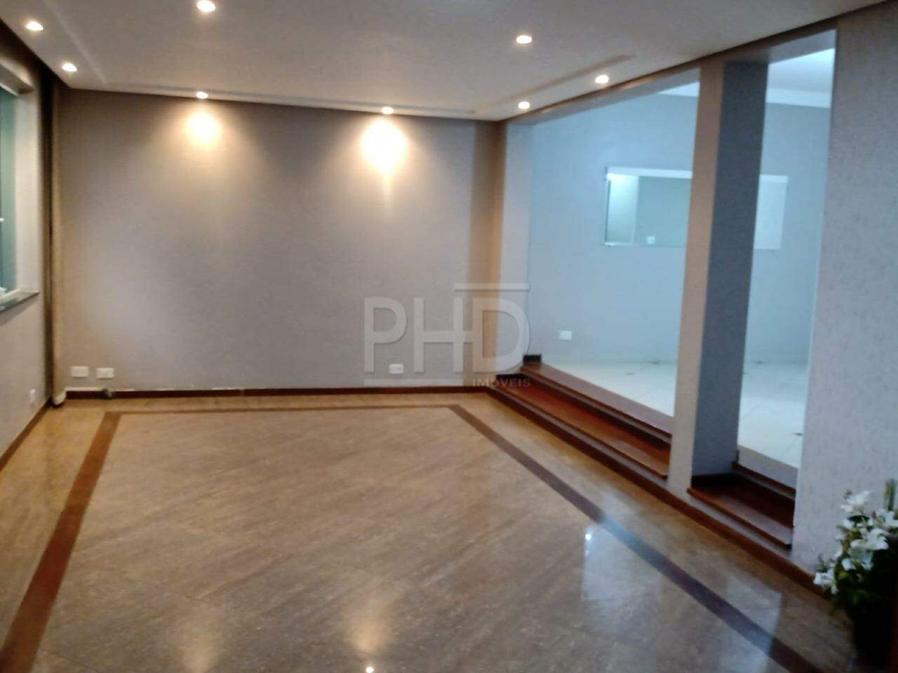 Sobrado à venda com 4 quartos, 290m² - Foto 3