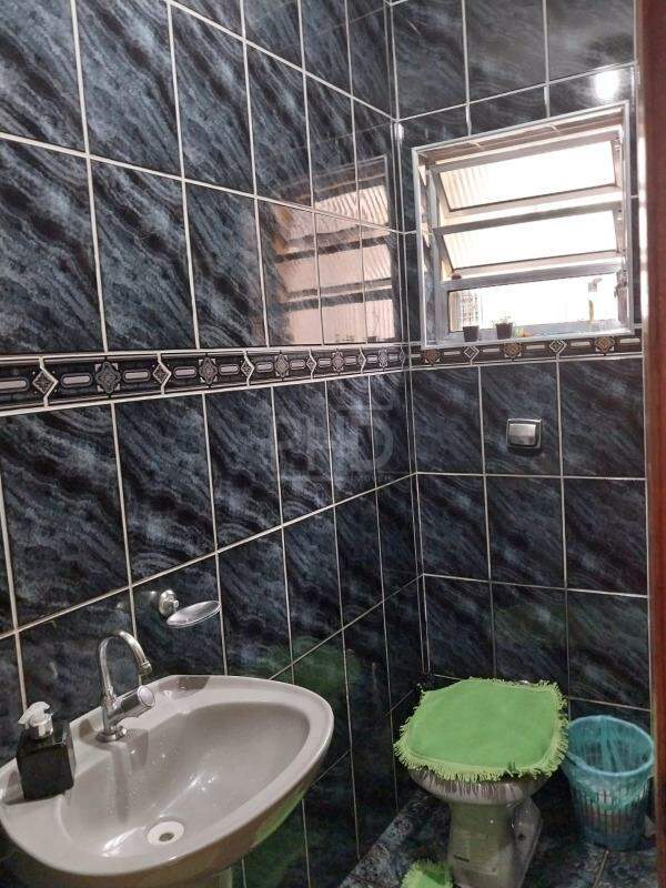 Sobrado à venda com 3 quartos, 330m² - Foto 15