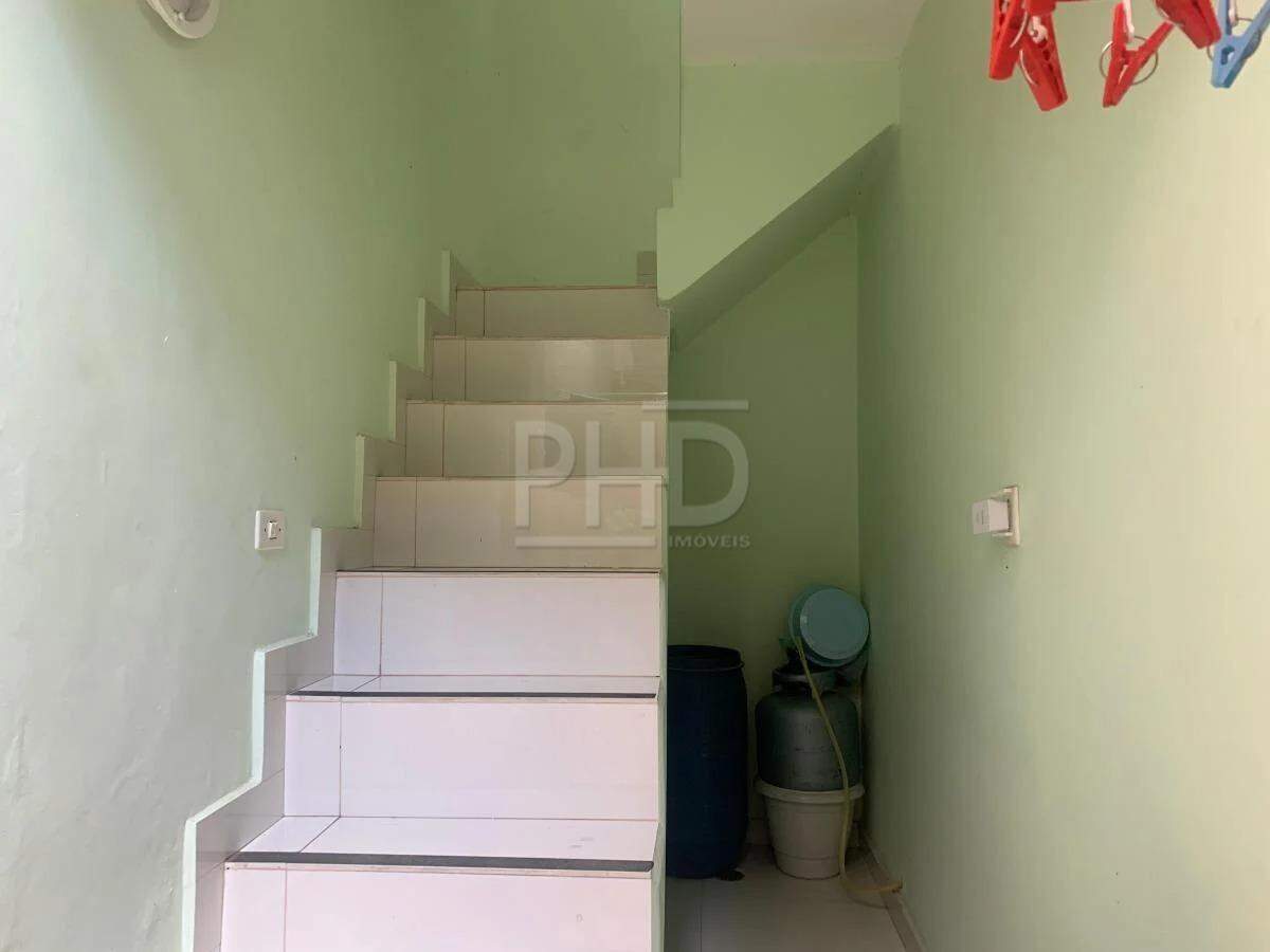 Casa à venda com 3 quartos, 117m² - Foto 13