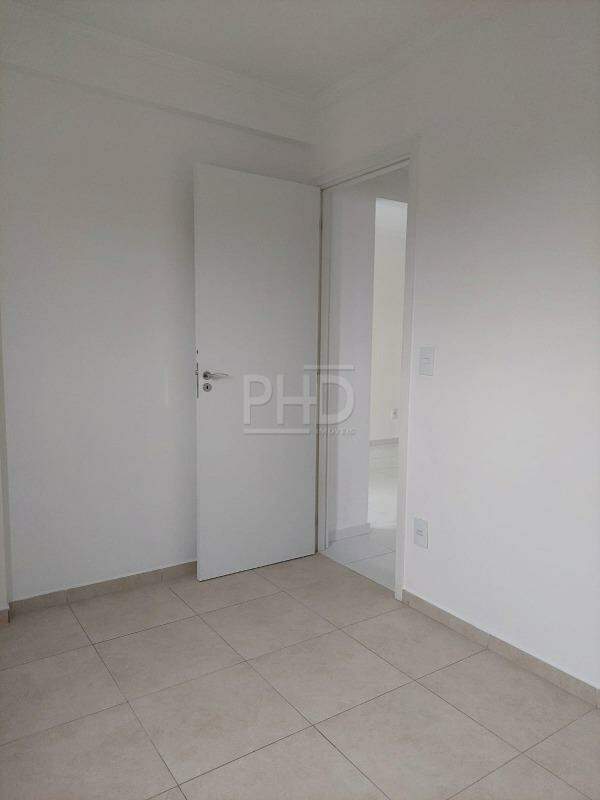 Apartamento para alugar com 2 quartos, 50m² - Foto 8