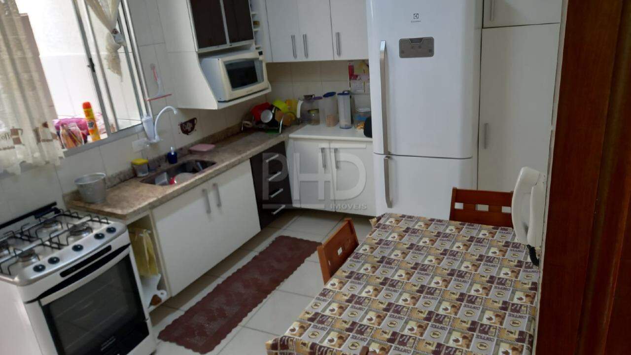 Sobrado à venda com 2 quartos, 157m² - Foto 3