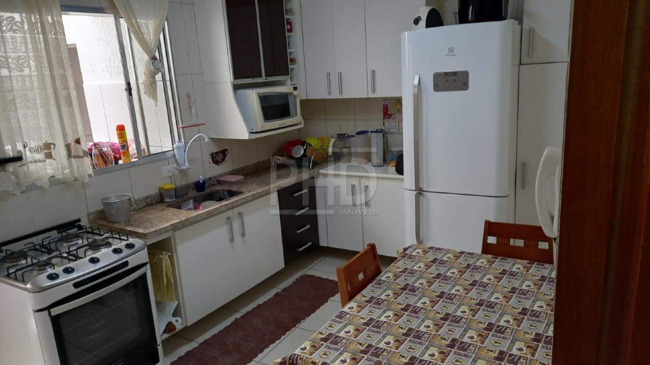 Sobrado à venda com 2 quartos, 157m² - Foto 5