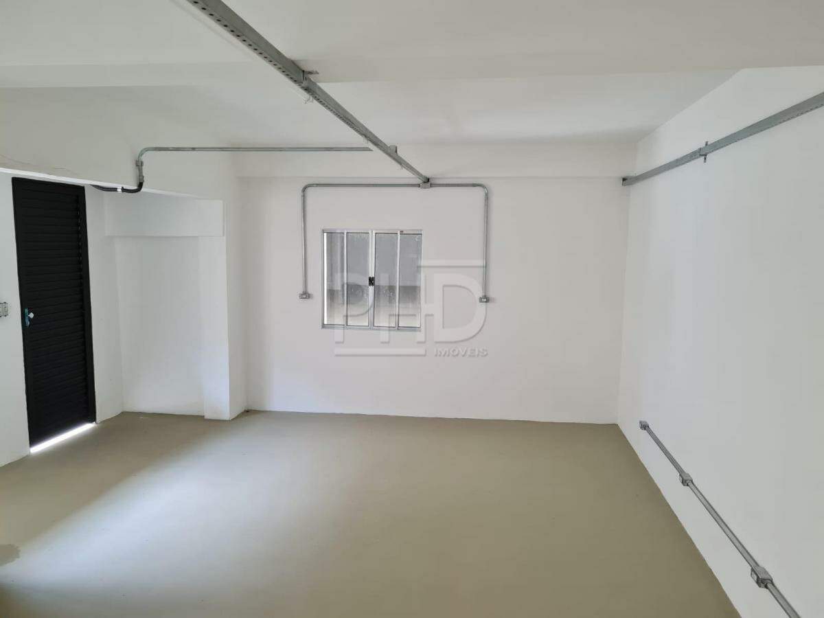 Casa Comercial à venda com 50 quartos, 1725m² - Foto 1