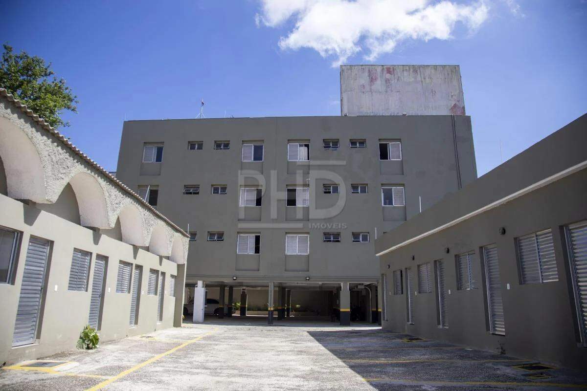 Casa Comercial à venda com 50 quartos, 1725m² - Foto 12