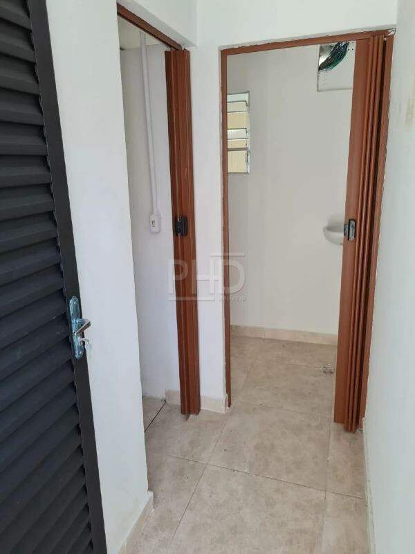 Casa Comercial à venda com 50 quartos, 1725m² - Foto 7