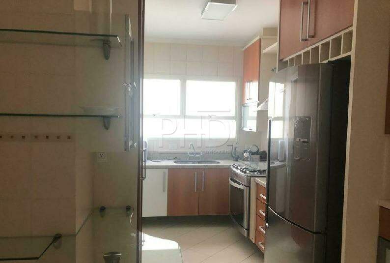 Apartamento à venda com 3 quartos, 140m² - Foto 10