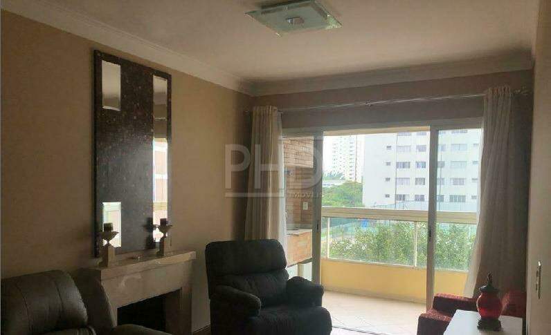 Apartamento à venda com 3 quartos, 140m² - Foto 2