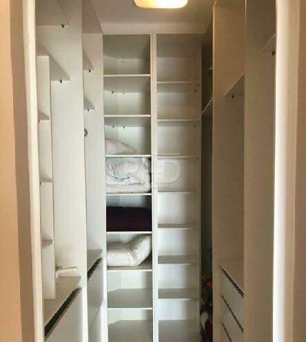 Apartamento à venda com 3 quartos, 140m² - Foto 17