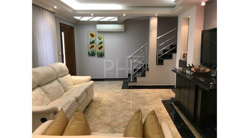 Sobrado à venda com 3 quartos, 152m² - Foto 2