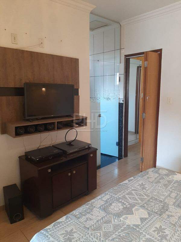 Sobrado à venda com 3 quartos, 220m² - Foto 11