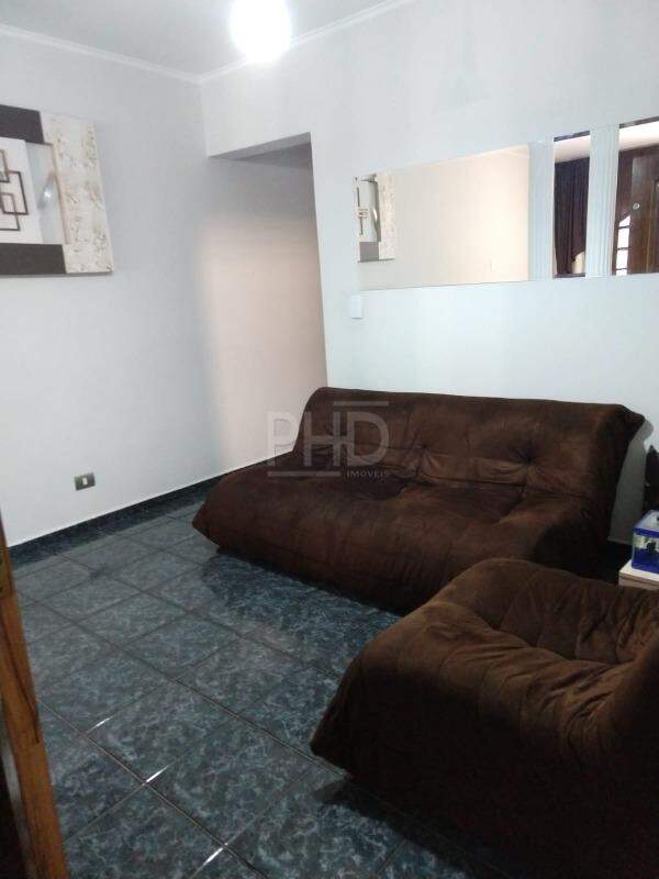 Sobrado à venda com 3 quartos, 199m² - Foto 2