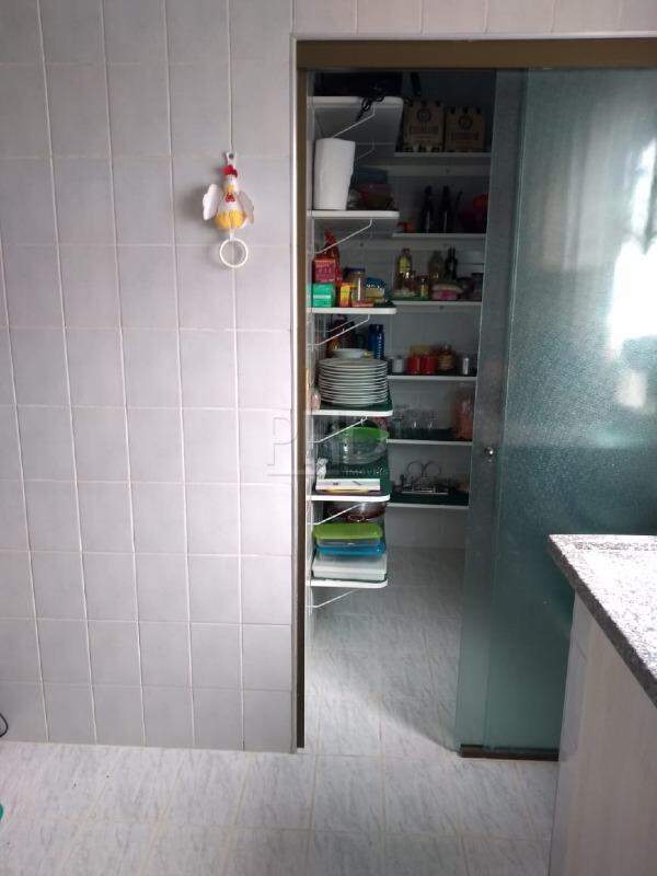 Apartamento à venda com 3 quartos, 140m² - Foto 5