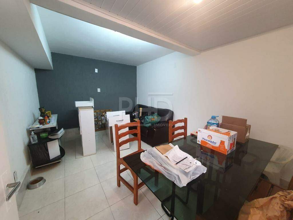 Casa à venda com 4 quartos, 162m² - Foto 4