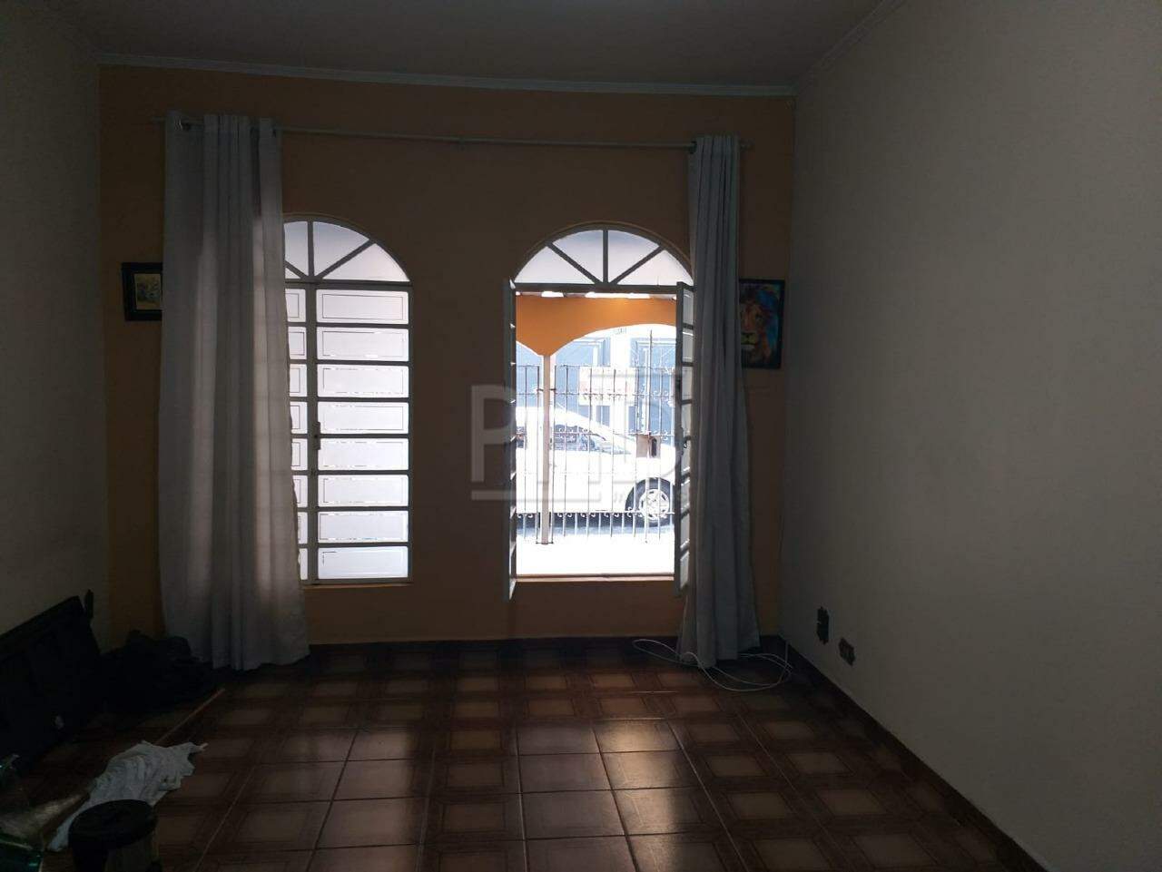 Sobrado à venda com 2 quartos, 196m² - Foto 1