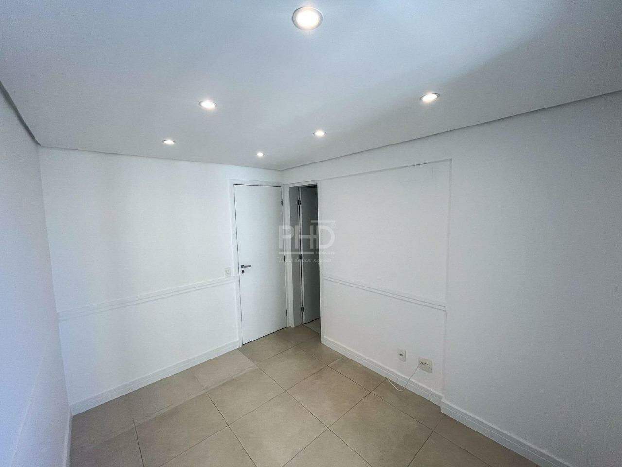 Apartamento à venda com 3 quartos, 128m² - Foto 9