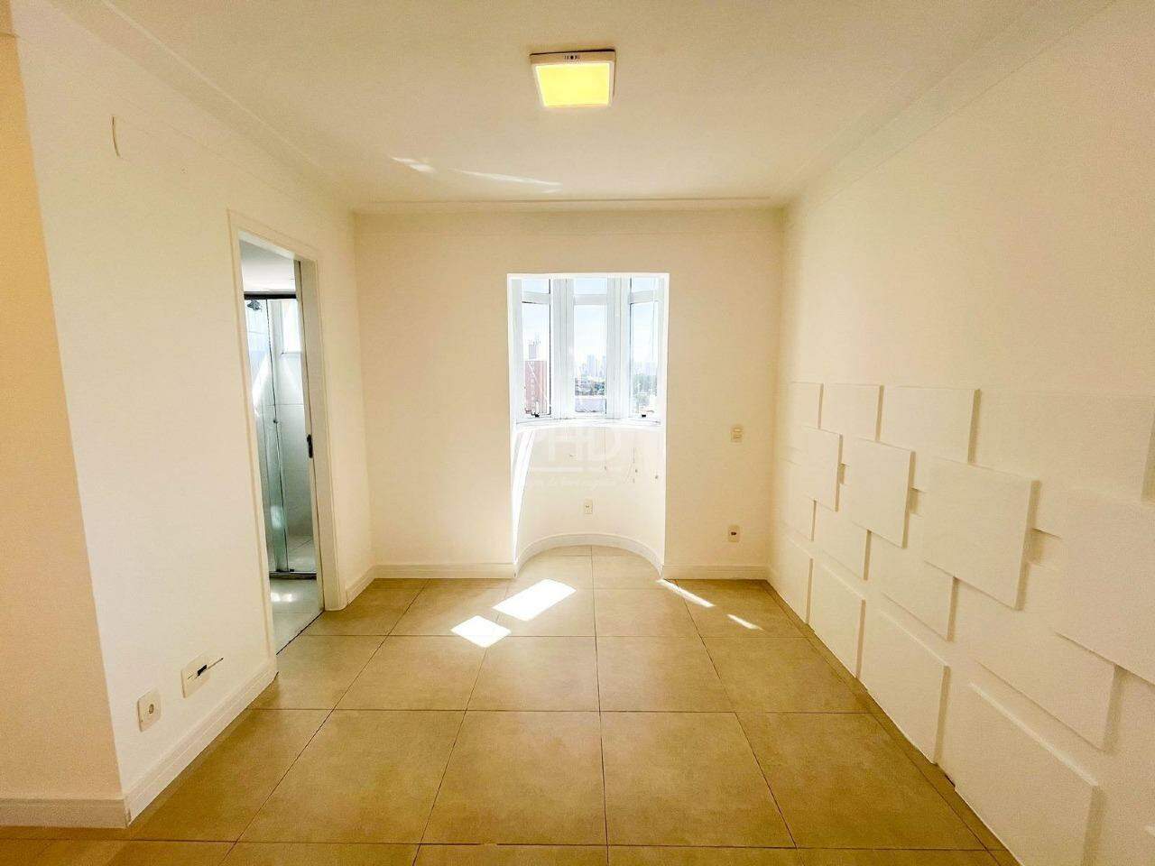 Apartamento à venda com 3 quartos, 128m² - Foto 10