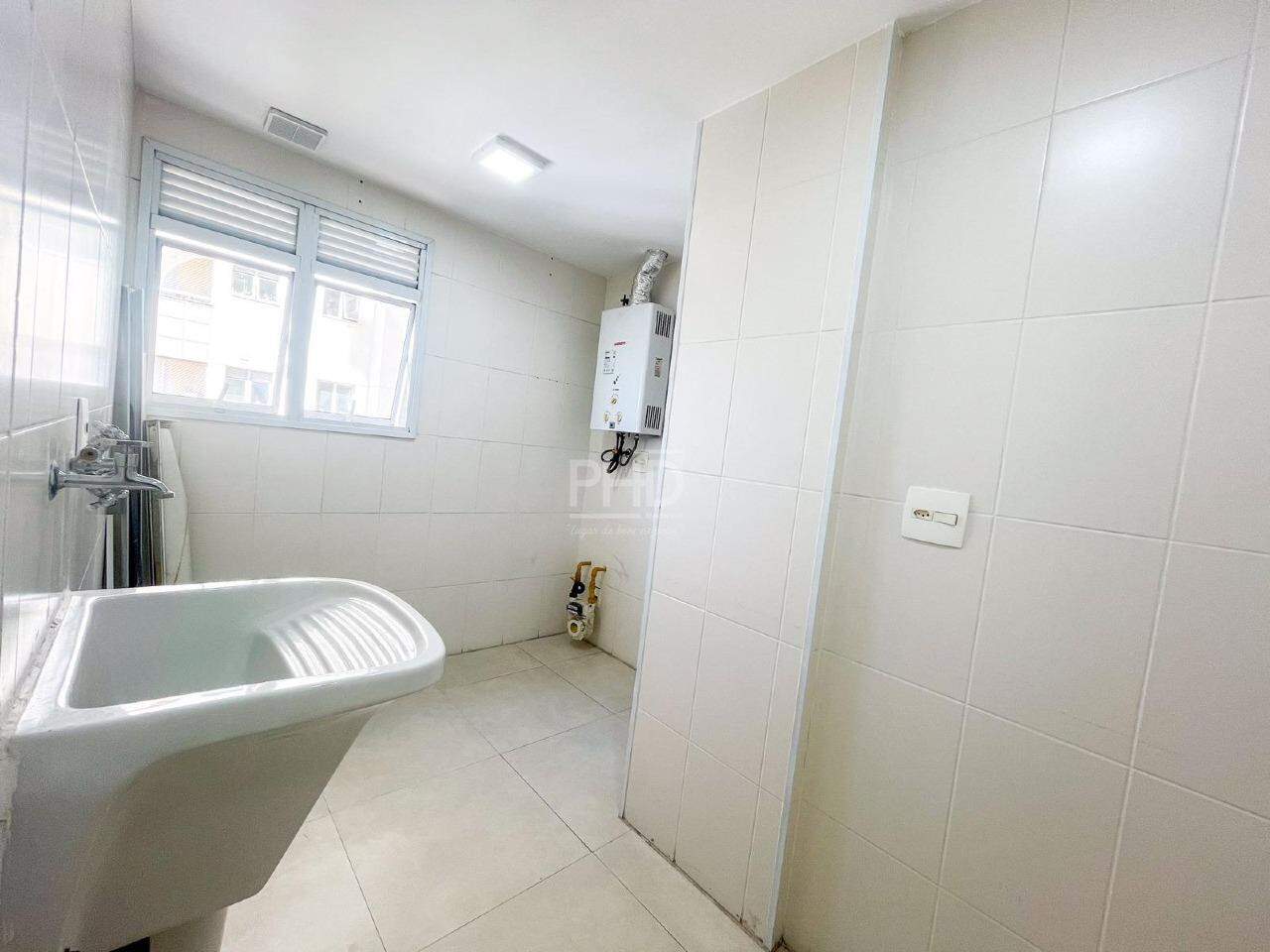 Apartamento à venda com 3 quartos, 128m² - Foto 18