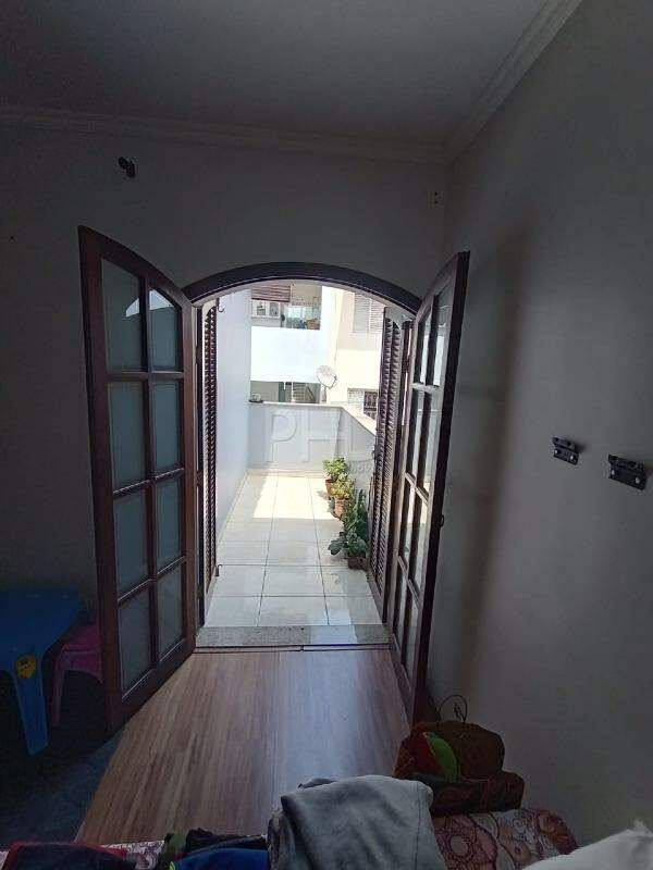 Sobrado à venda com 3 quartos, 241m² - Foto 11