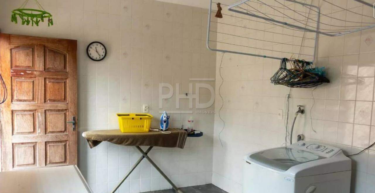 Casa à venda com 3 quartos, 200m² - Foto 17