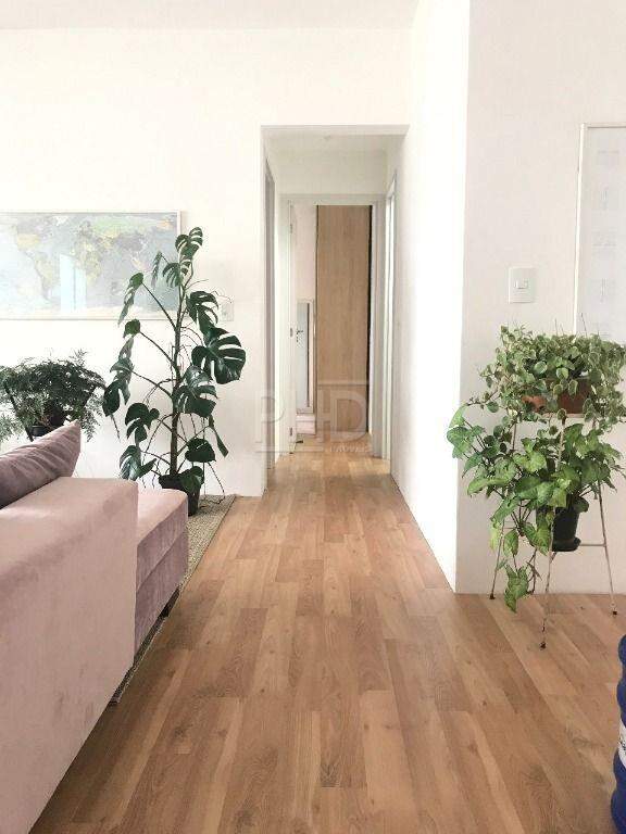 Apartamento à venda com 2 quartos, 80m² - Foto 7