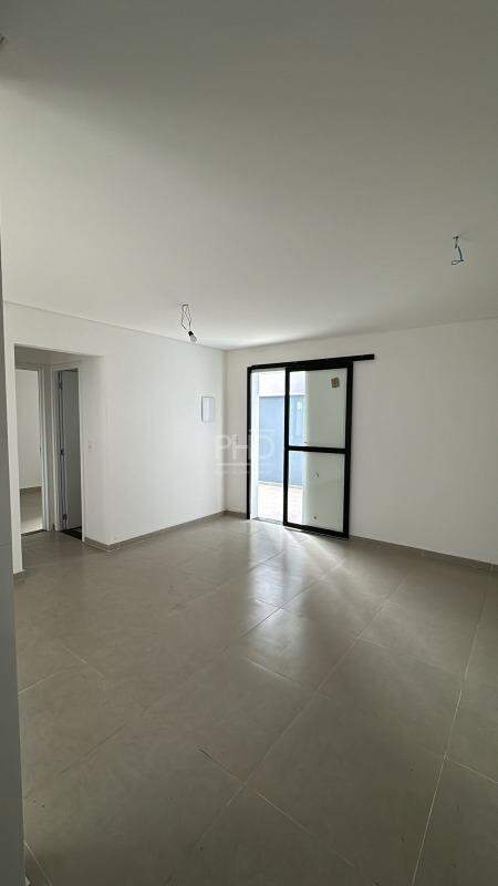 Apartamento à venda com 2 quartos, 103m² - Foto 3