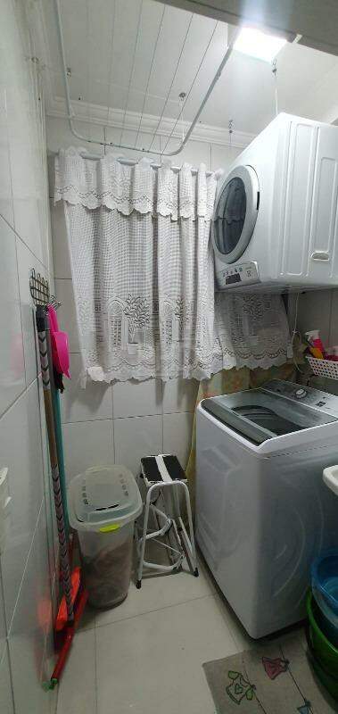 Apartamento à venda com 2 quartos, 60m² - Foto 18