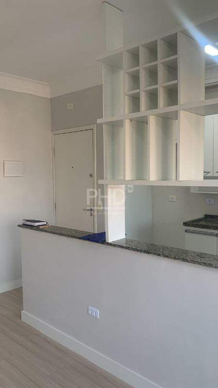 Apartamento para alugar com 2 quartos, 55m² - Foto 8