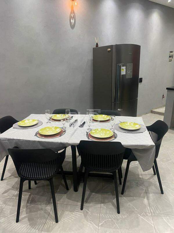 Casa, 3 quartos, 180 m² - Foto 3