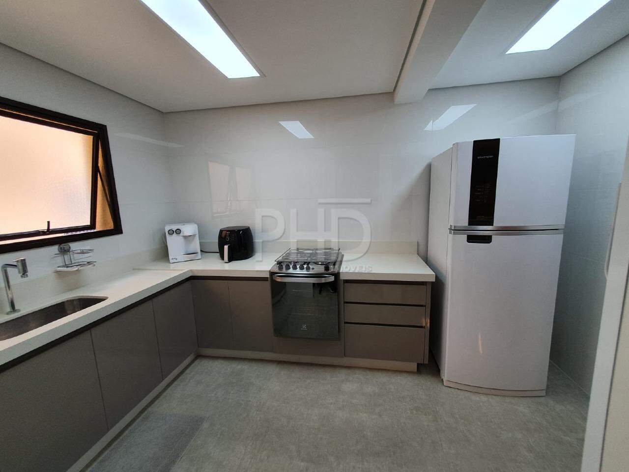 Apartamento à venda com 2 quartos, 80m² - Foto 4