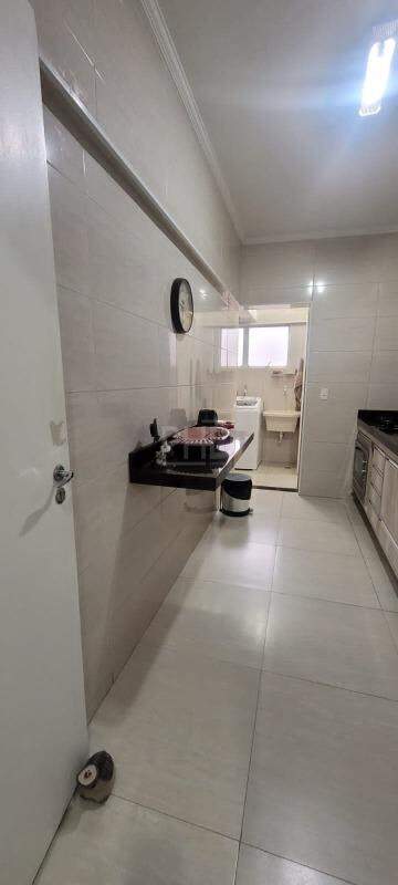 Apartamento à venda com 3 quartos, 75m² - Foto 7