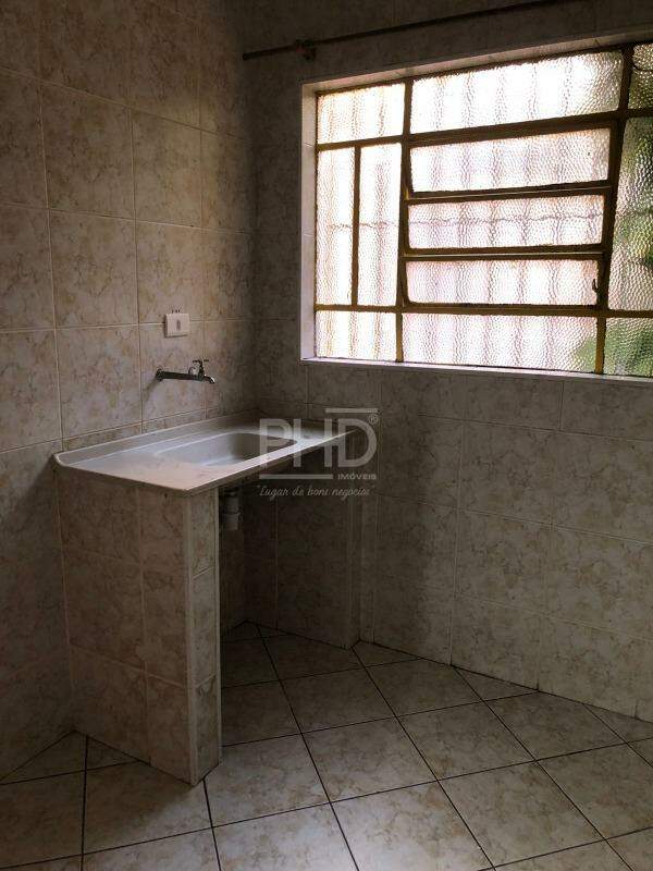 Casa para alugar com 4 quartos, 170m² - Foto 9