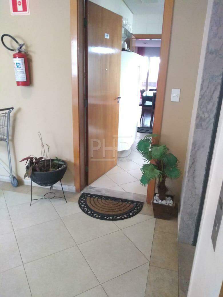 Apartamento à venda com 3 quartos, 134m² - Foto 18