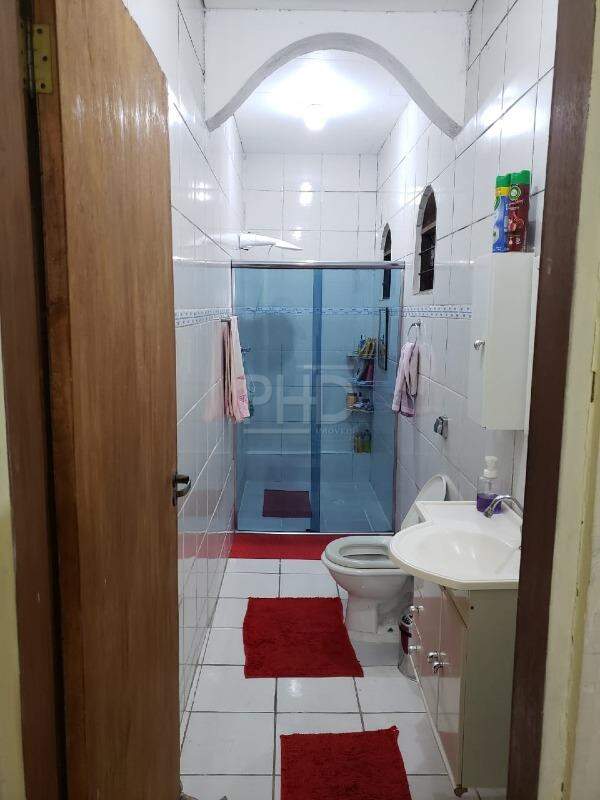 Sobrado à venda com 2 quartos, 200m² - Foto 8