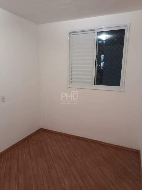 Apartamento para alugar com 2 quartos, 50m² - Foto 9