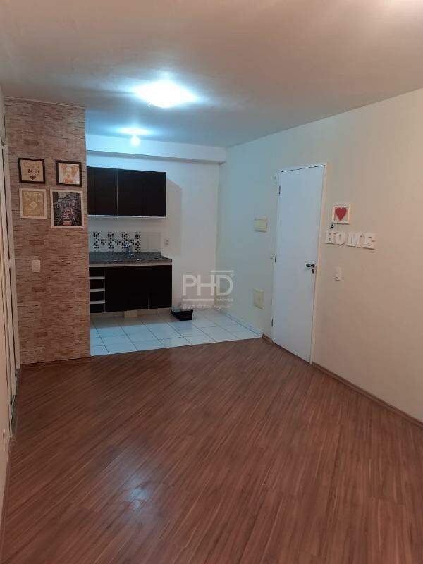 Apartamento para alugar com 2 quartos, 50m² - Foto 2