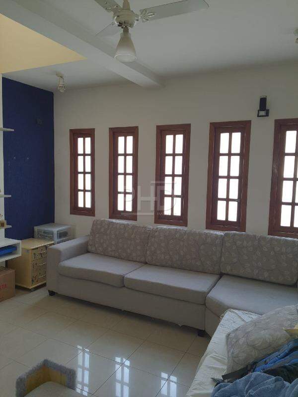 Sobrado à venda com 2 quartos, 136m² - Foto 2