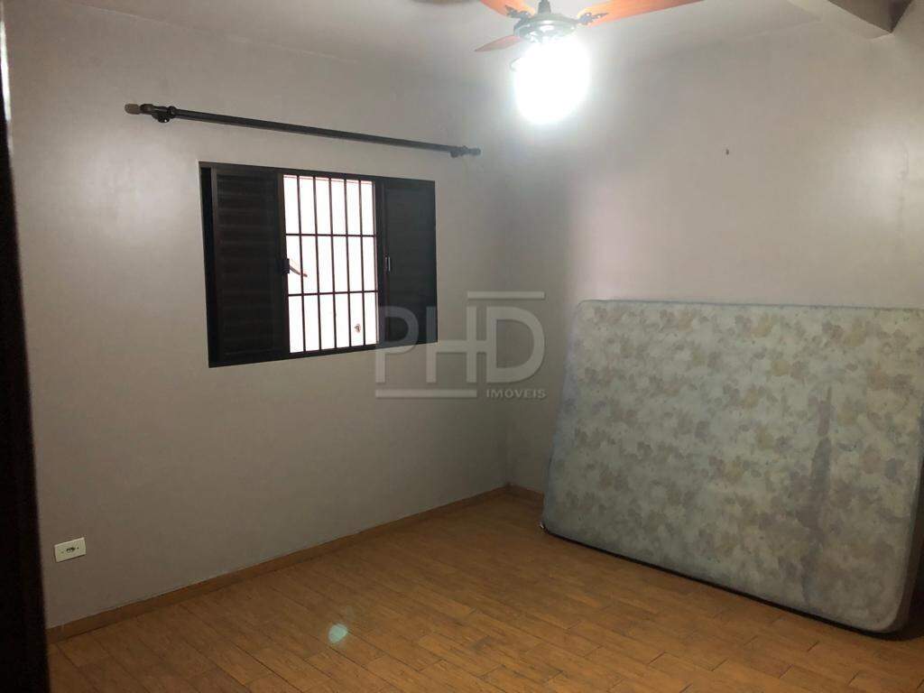 Casa à venda com 3 quartos, 302m² - Foto 10