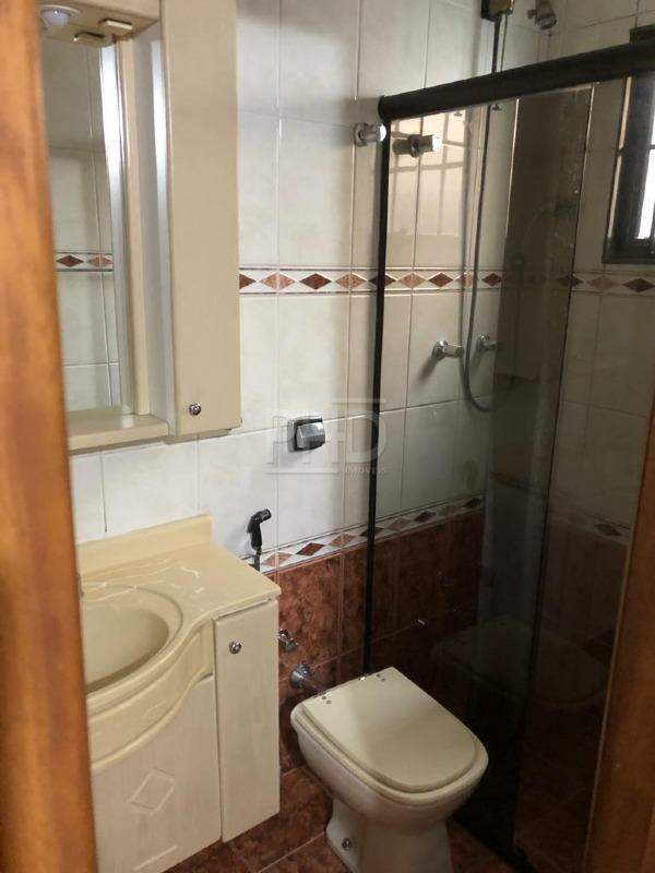 Casa à venda com 3 quartos, 302m² - Foto 13