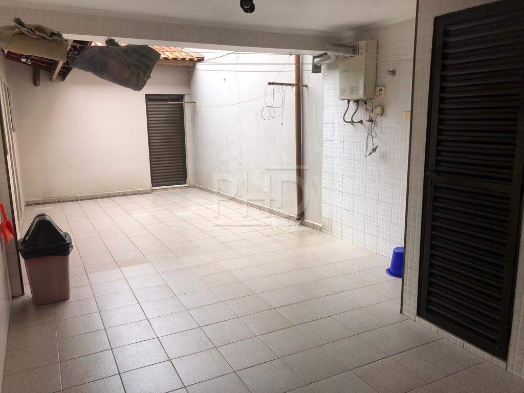 Casa à venda com 3 quartos, 302m² - Foto 19