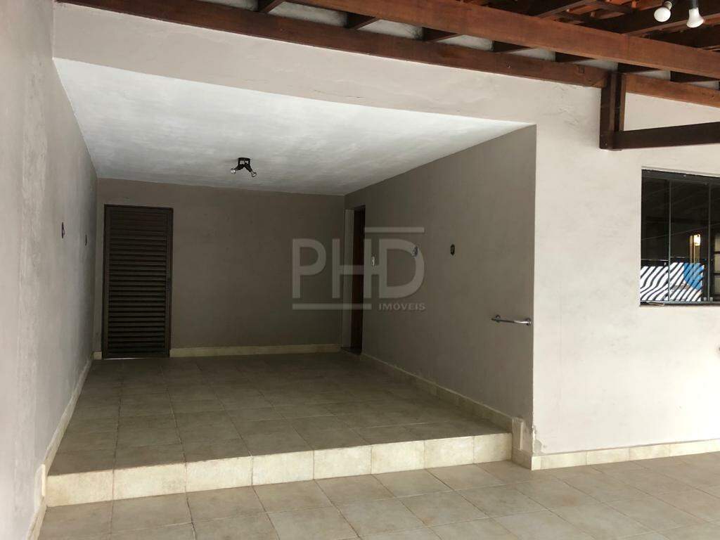 Casa à venda com 3 quartos, 302m² - Foto 21