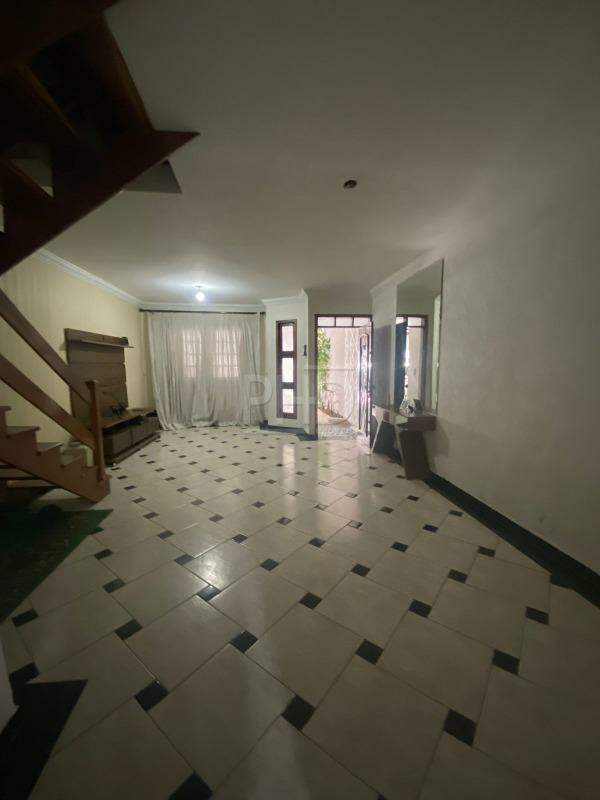 Sobrado à venda com 4 quartos, 220m² - Foto 3