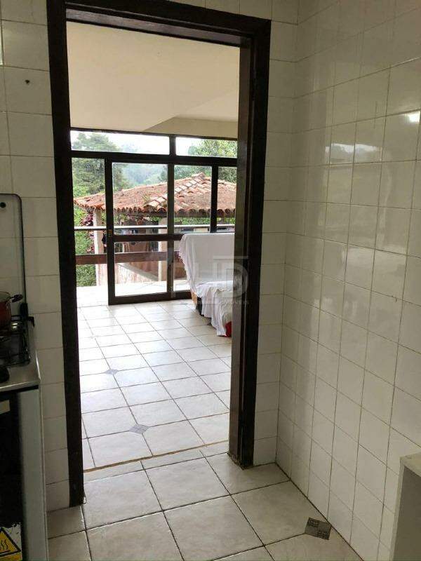 Casa de Condomínio à venda com 3 quartos, 333m² - Foto 10