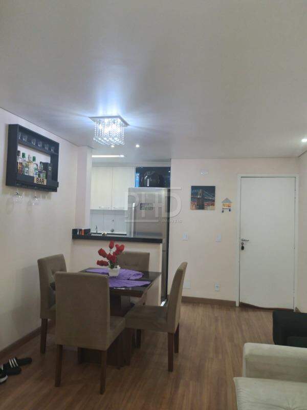 Apartamento à venda com 3 quartos, 69m² - Foto 4