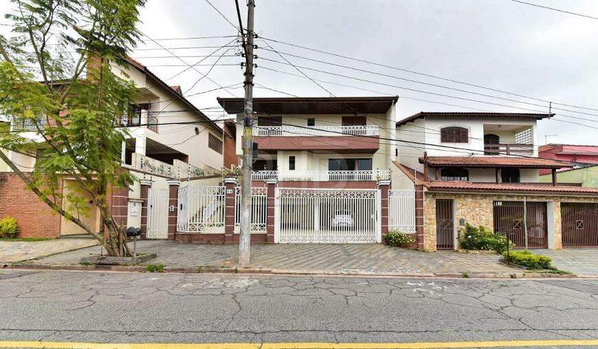 Sobrado à venda com 4 quartos, 312m² - Foto 1