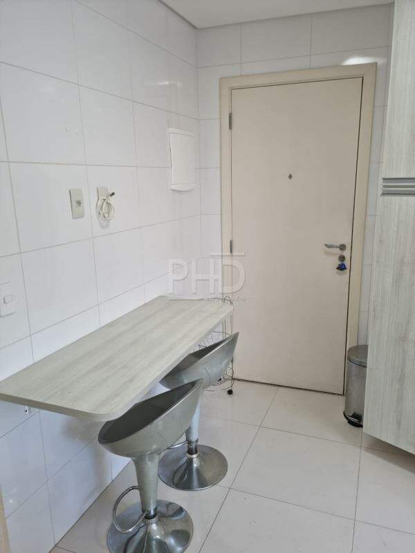 Apartamento à venda com 3 quartos, 149m² - Foto 9