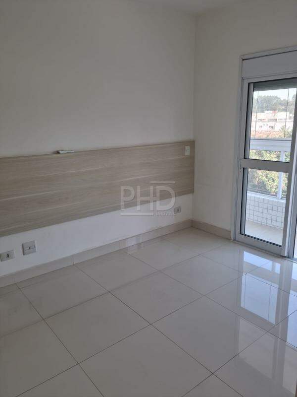 Apartamento à venda com 3 quartos, 149m² - Foto 13