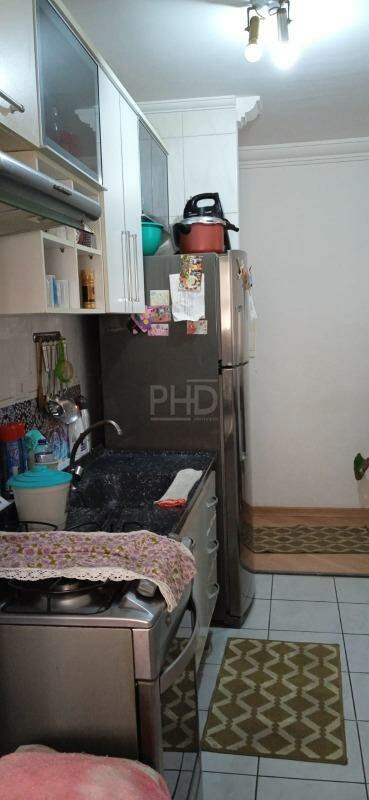 Apartamento à venda com 2 quartos, 48m² - Foto 9