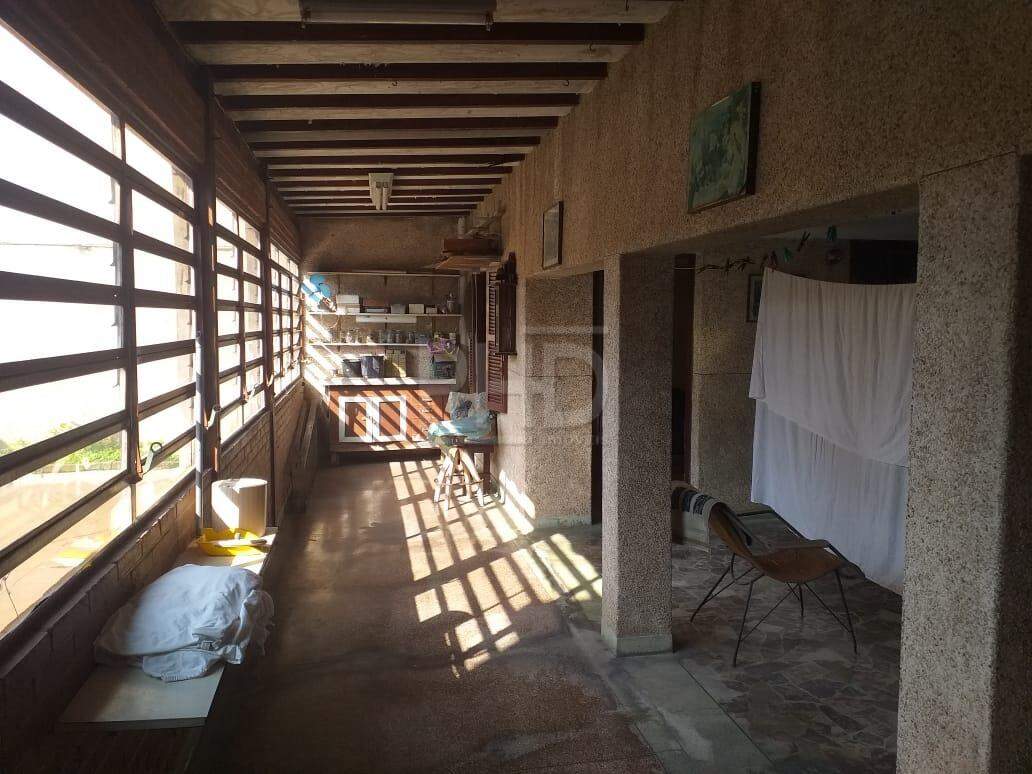 Casa à venda com 3 quartos, 157m² - Foto 14