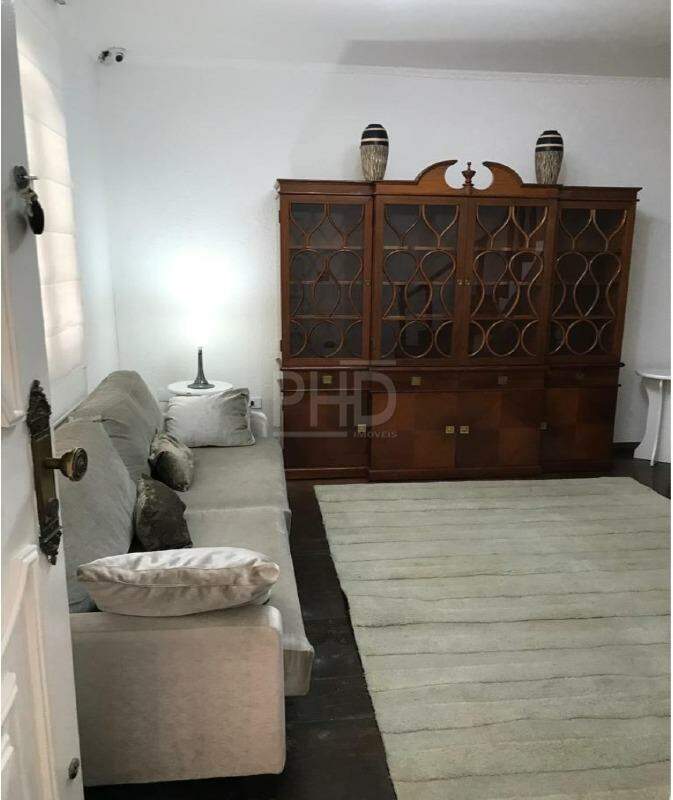 Sobrado à venda com 3 quartos, 200m² - Foto 2